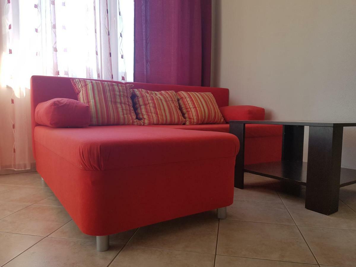 Apartments Mara Novi Vinodolski Luaran gambar